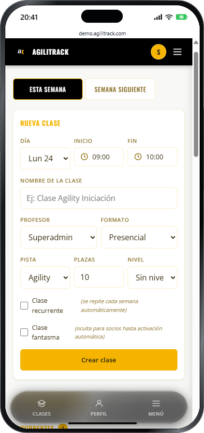 Creación de una clase con horario, plazas y nivel